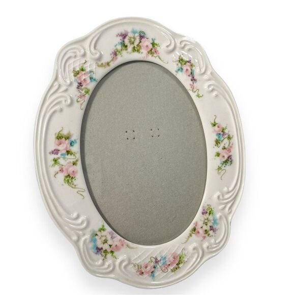 Victorian Ceramic Oval 5x7 Desk Picture Frame Shabby Chic Floral Embossed - Picture 1 of 9